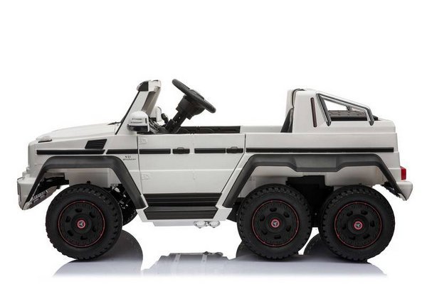 Mercedes-Benz G63-AMG 4WD A006AA (ЛИЦЕНЗИОННАЯ МОДЕЛЬ). Полноприводный.