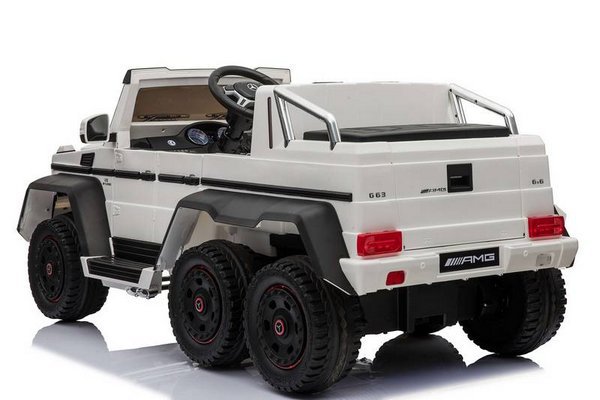Mercedes-Benz G63-AMG 4WD A006AA (ЛИЦЕНЗИОННАЯ МОДЕЛЬ). Полноприводный.