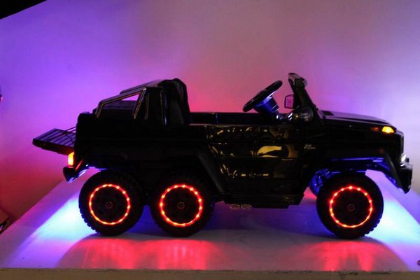Mercedes-Benz G63-AMG 4WD A006AA (ЛИЦЕНЗИОННАЯ МОДЕЛЬ). Полноприводный.