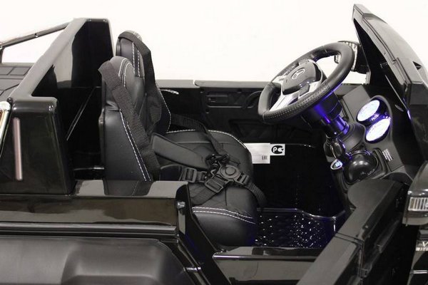 Mercedes-Benz G63-AMG 4WD A006AA (ЛИЦЕНЗИОННАЯ МОДЕЛЬ). Полноприводный.