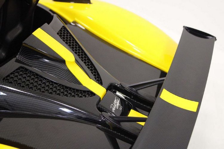 Детский электромобиль PAGANI-ZONDA-CINQUE A009AA на резиновых колесах.