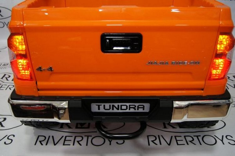 Лицензионная модель TOYOTA TUNDRA MINI JJ2266 с дистанционным управлением