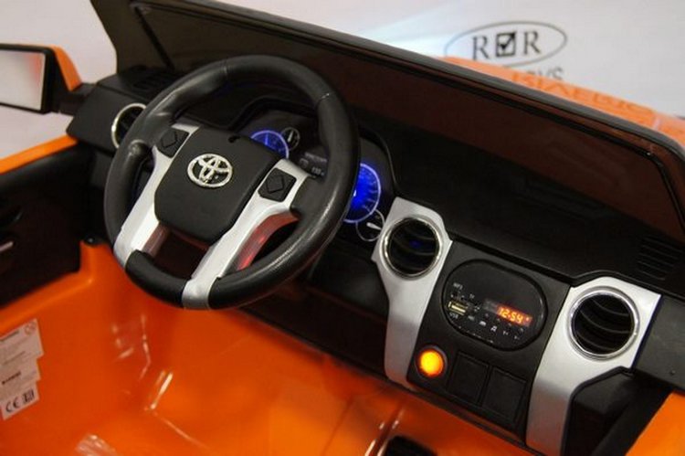 Лицензионная модель TOYOTA TUNDRA MINI JJ2266 с дистанционным управлением