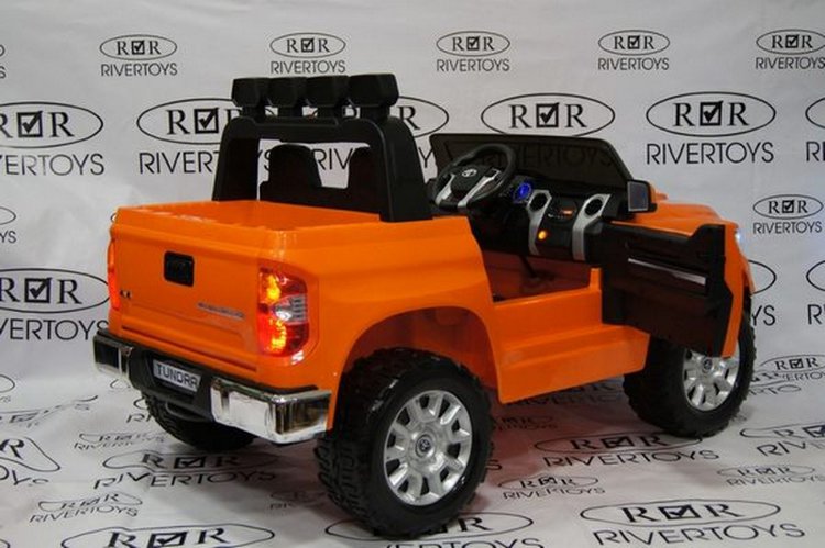 Лицензионная модель TOYOTA TUNDRA MINI JJ2266 с дистанционным управлением