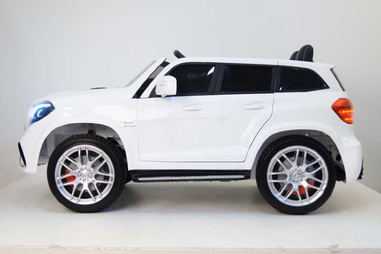 Полноприводный двухместный электромобиль MERCEDES-BENZ GLS63-AMG на резиновых колесах